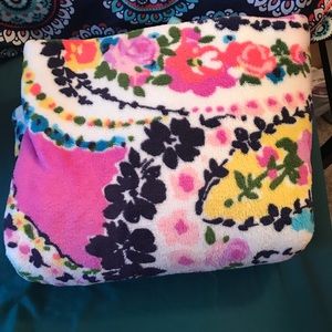 Vera Bradley blanket in Wildflower Paisley